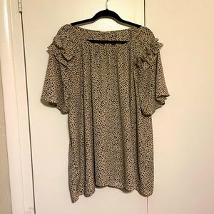 Oddy tan Dalmatian print blouse with ruffle sleeve accent